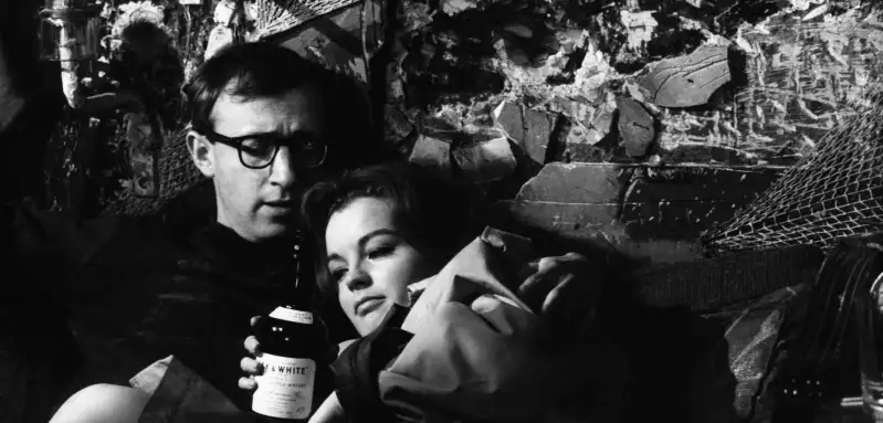 Romy-schneider-Woody-Allen-And-Romy-Schneider-In-What-s-New-Pussycat-148298776.jpg