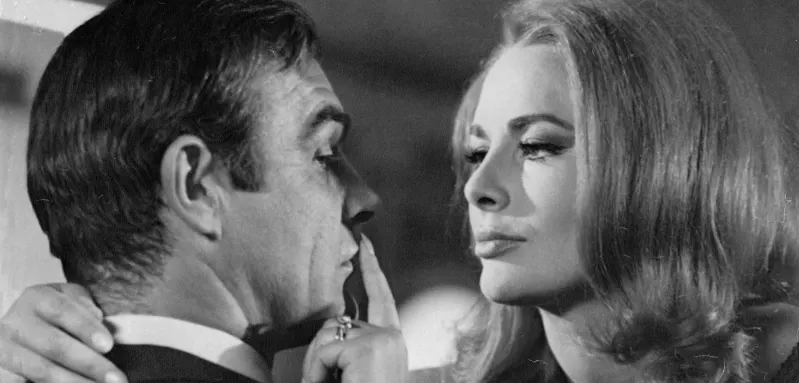 Sean Connery und Karin Dor james bond man lebt nur zweimal