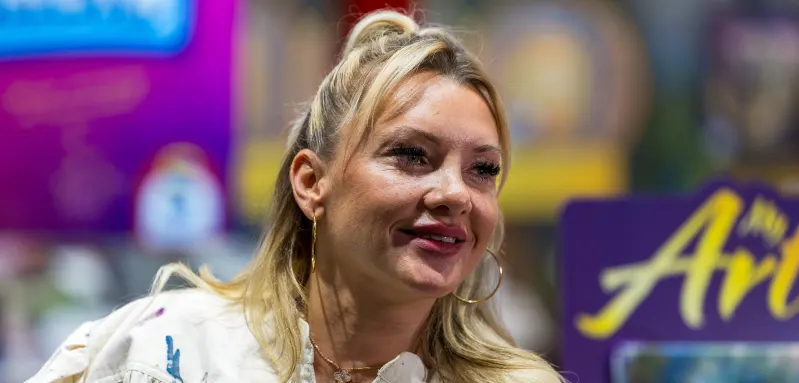 evelyn burdecki look körpermitte
