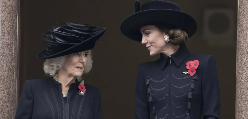 Entertainment Themen der Woche KW45 Entertainment Bilder des Tages . 12/11/2023. London, United Kingdom. Queen Camilla and Kate Middleton, the Princess of Wales , at the Remembrance Sunday Service at The Cenotaph in London. PUBLICATIONxINxGERxSUIxAUTxHUNxONLY xStephenxLockx/xi-Imagesx IIM-24795-0076