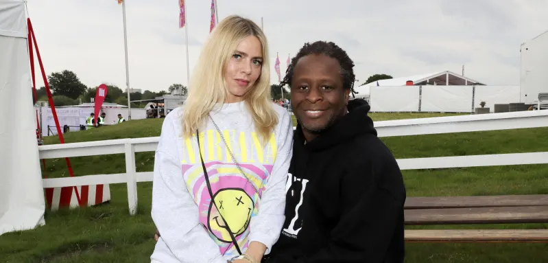 Mola Adebisi und Adelina