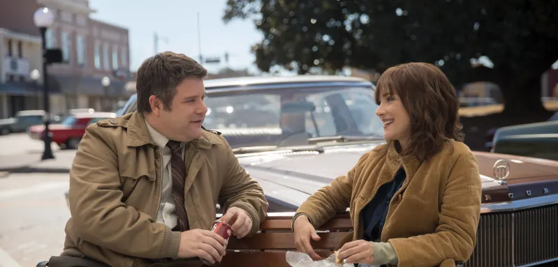 Sean Astin und Winona Ryder in 'Stranger Things'