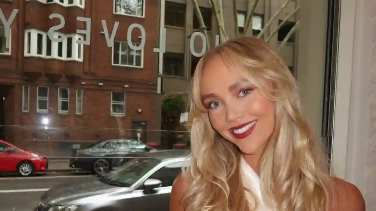 annie knight heiß hot freizügig sexy