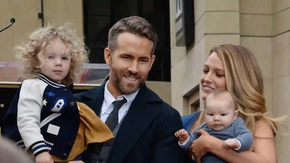 Blake Lively und Ryan Reynolds schweben im Familienglück