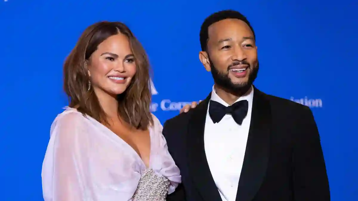 Chrissy Teigen John Legend