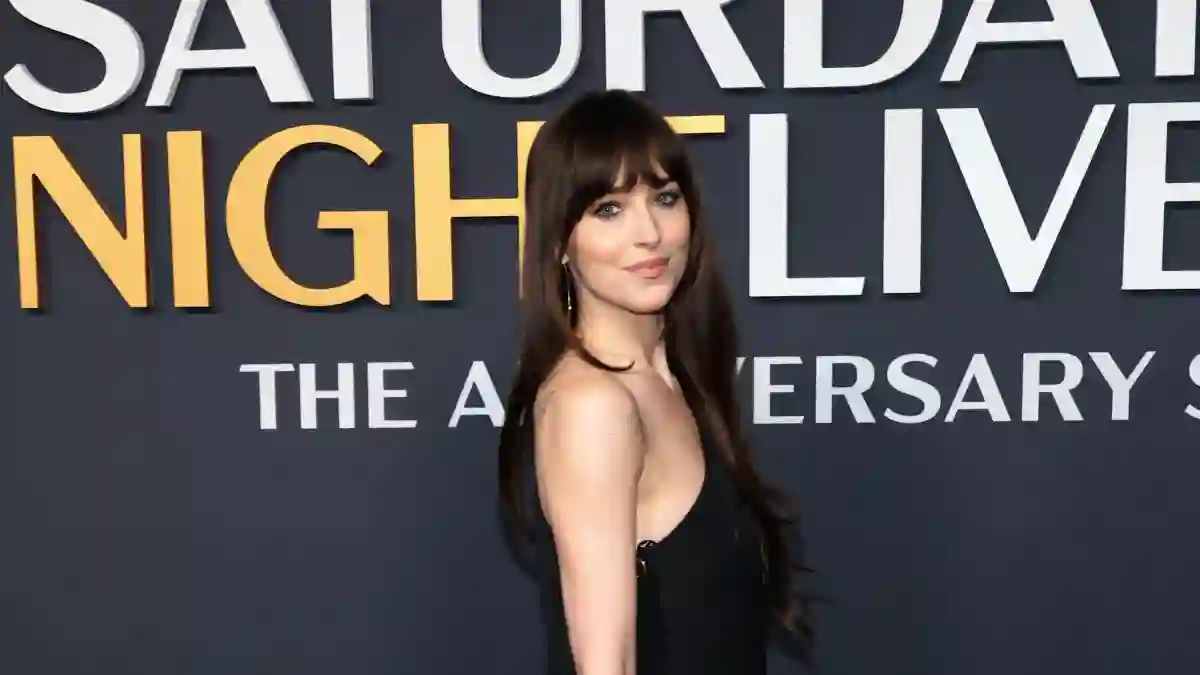 Dakota Johnson roter teppich heiß hot sexy