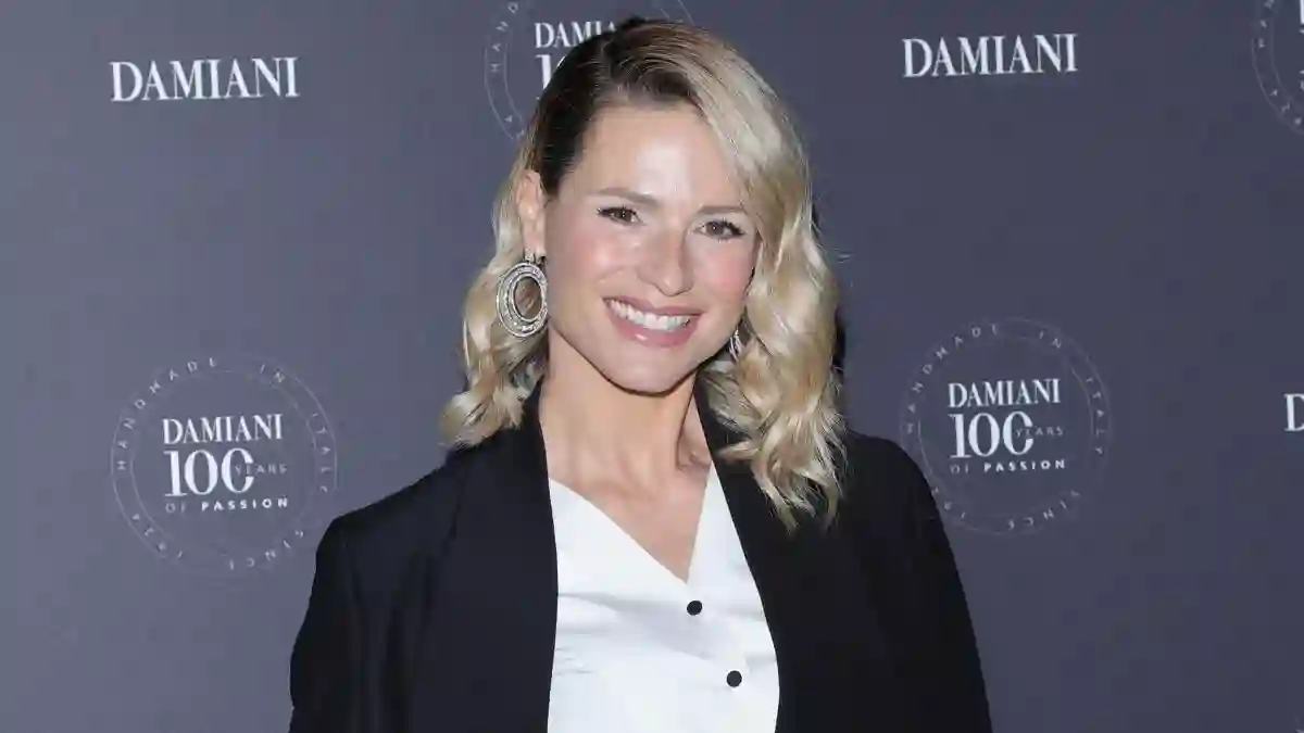 michelle hunziker heiß freizügig kleid body