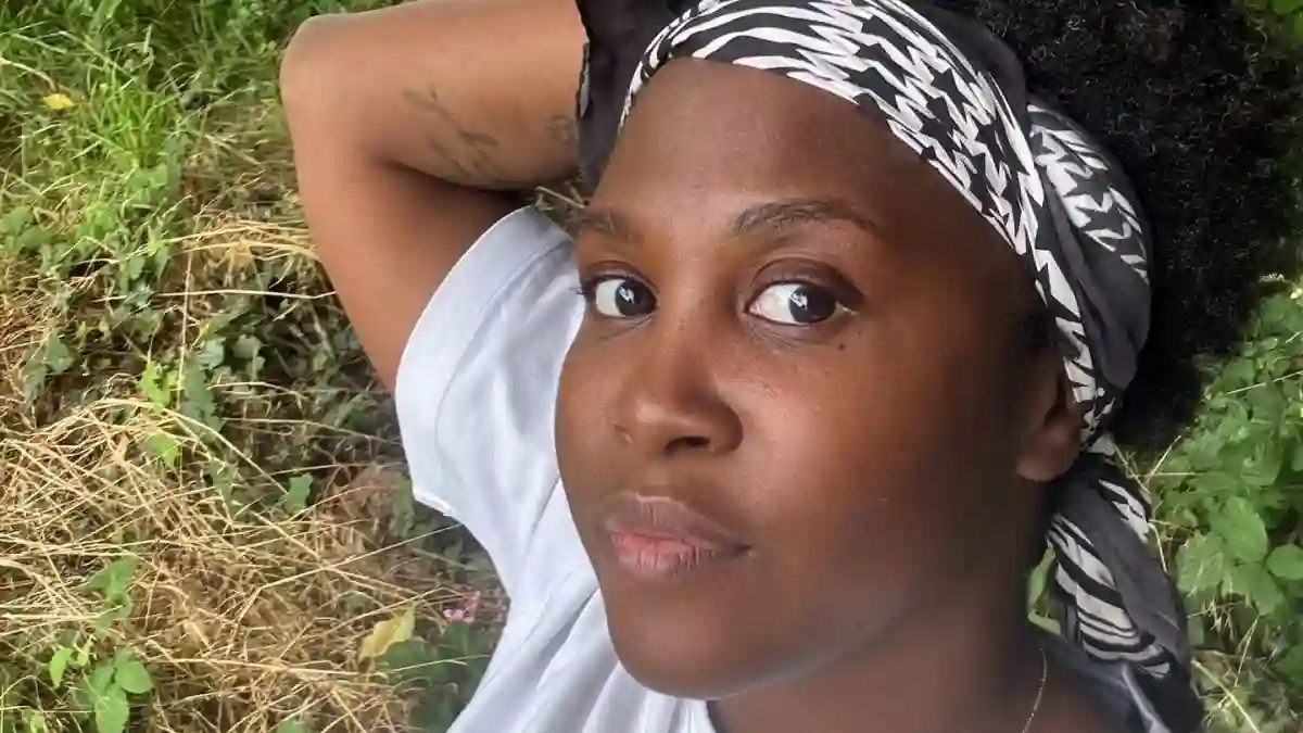 motsi mabuse natürlich aussehen schönheit perücke afro make up
