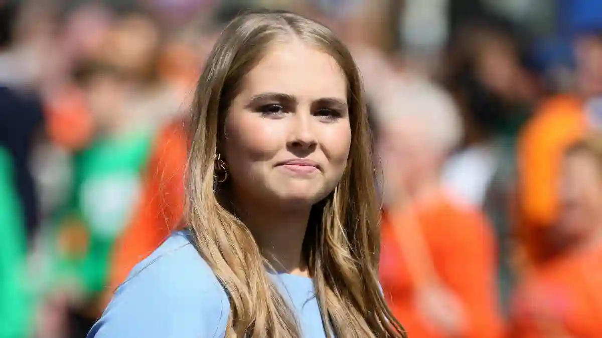 prinzessin amalia uni abschluss bachelor kleid look