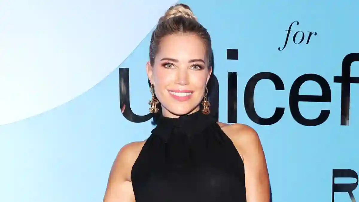 sylvie meis heiß freizügig haut dekolleté handtuch