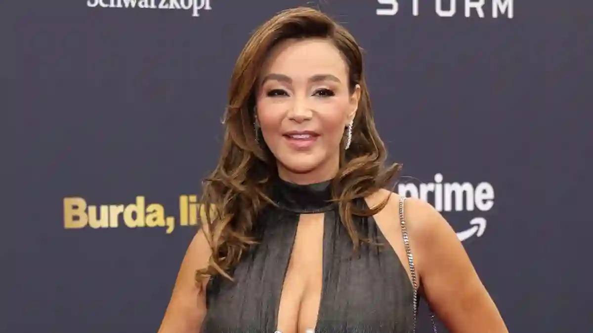 verona pooth heiß freizügig dekolleté reality show moderation