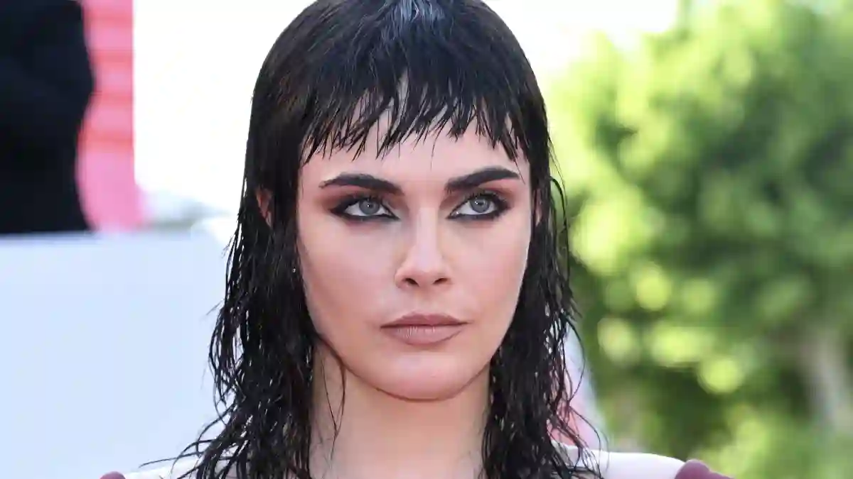 Cara Delevingne überrascht mit neuer Frisur