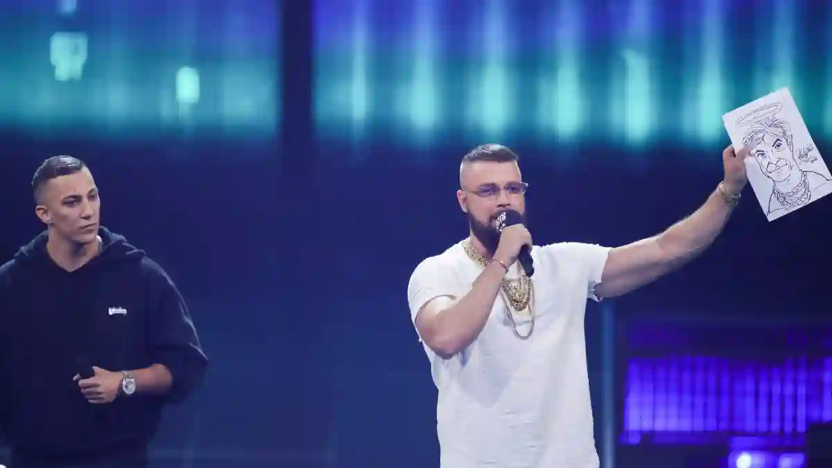 Farid Bang und Kollegah nehmen ihren Preis beim ECHO 2018 entgegen