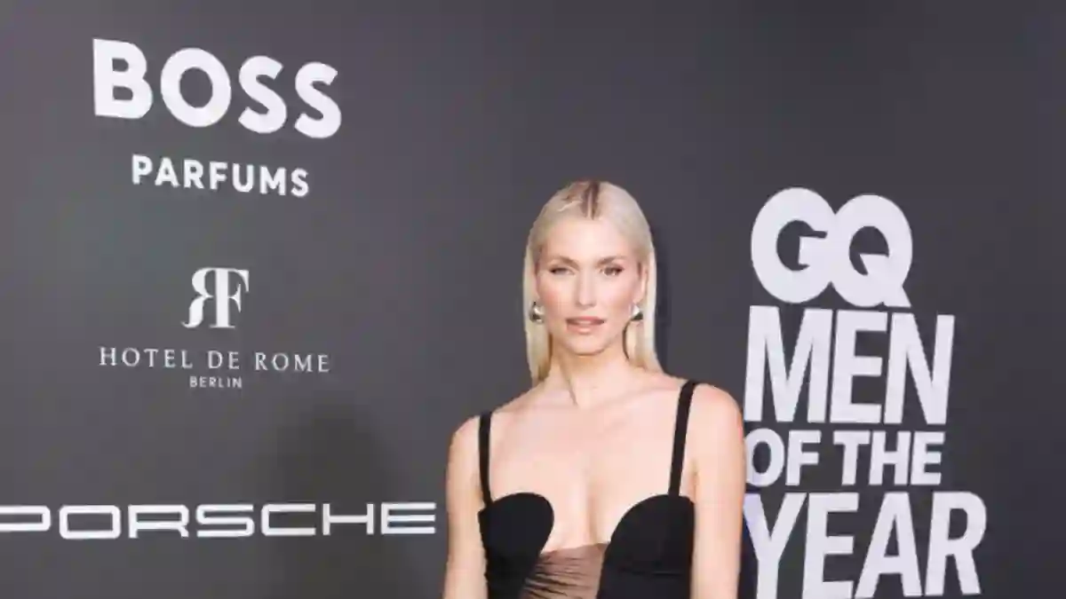 Lena Gercke im knappen Dress