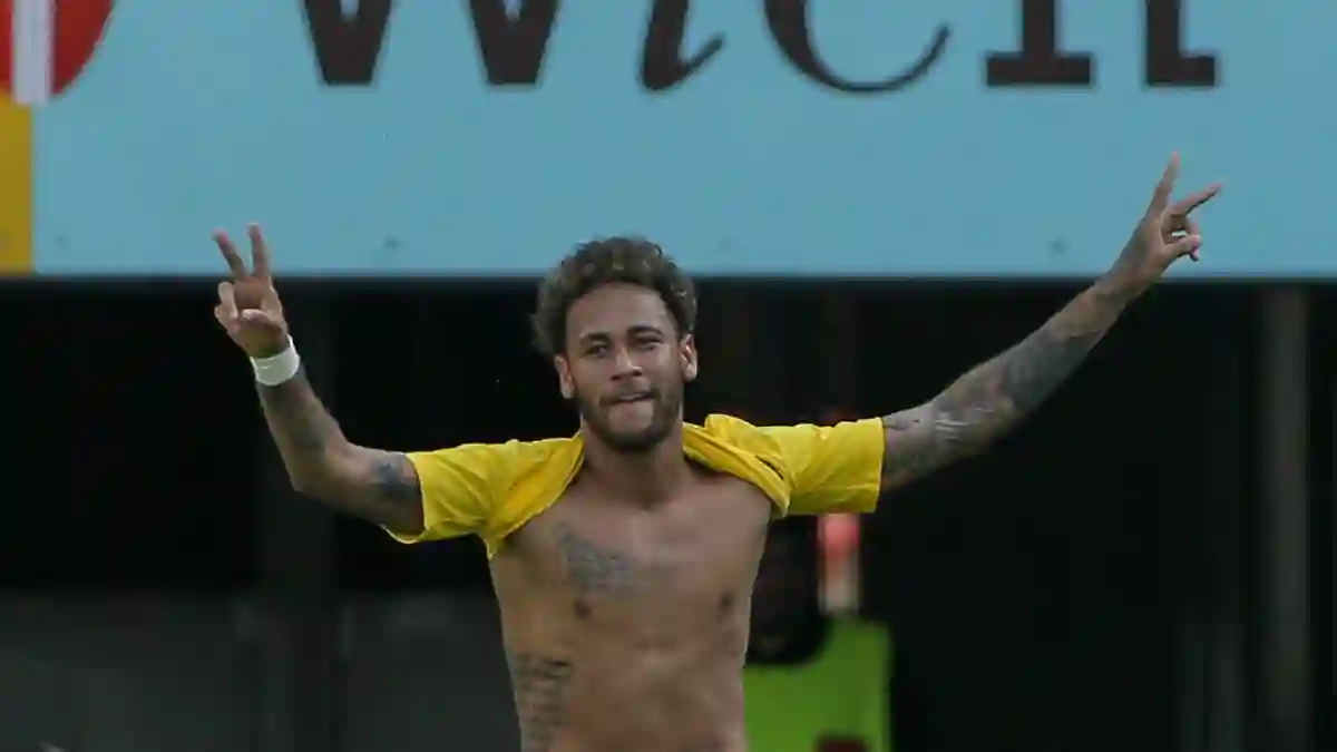 Neymar: Steckbrief, News und Bilder | Promipool