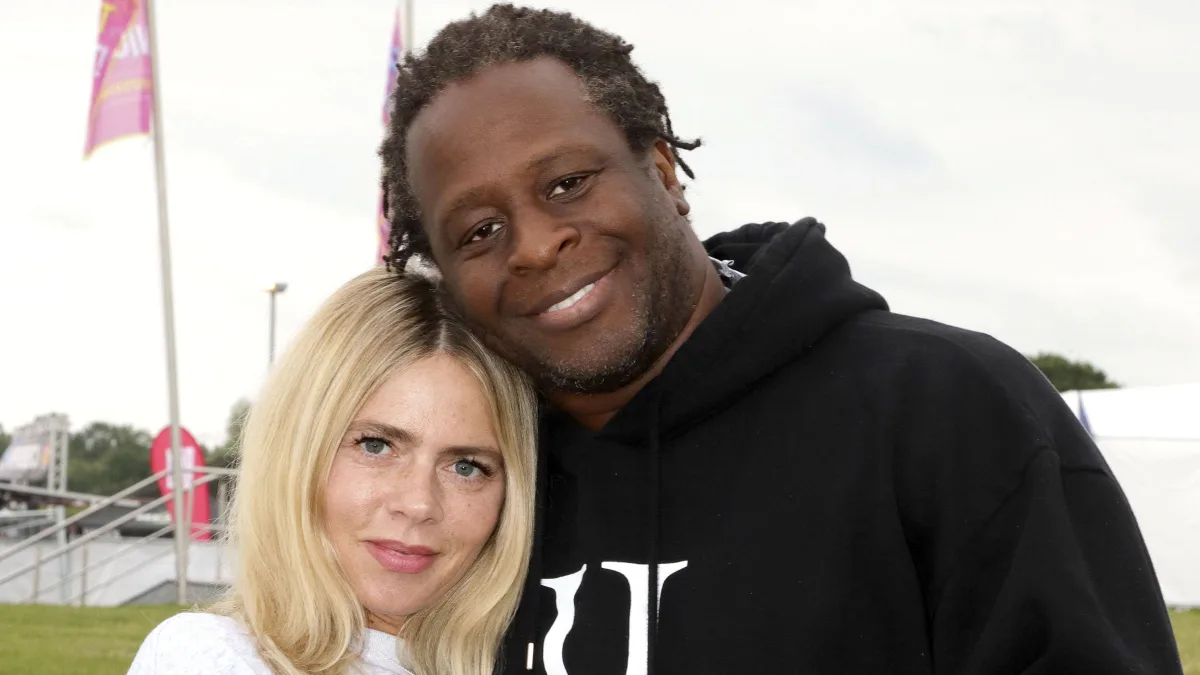 mola adebisi adelina zilai frau familie sohn ehe heirat hochzeit