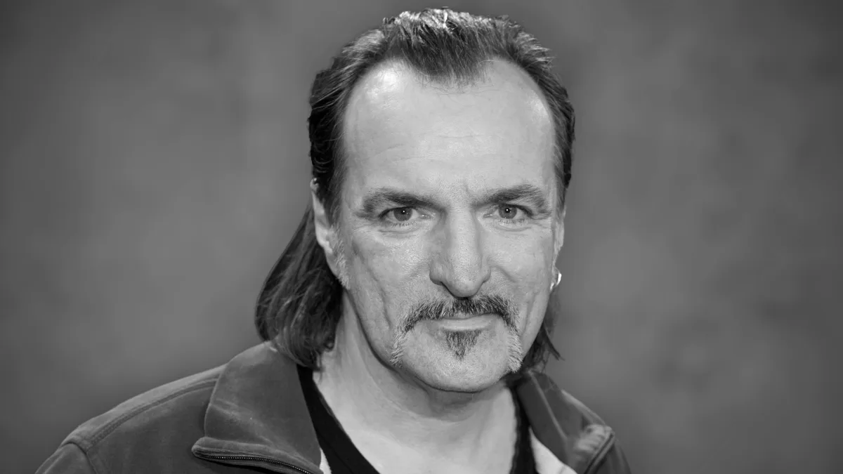 Andreas Hoppe Es tut