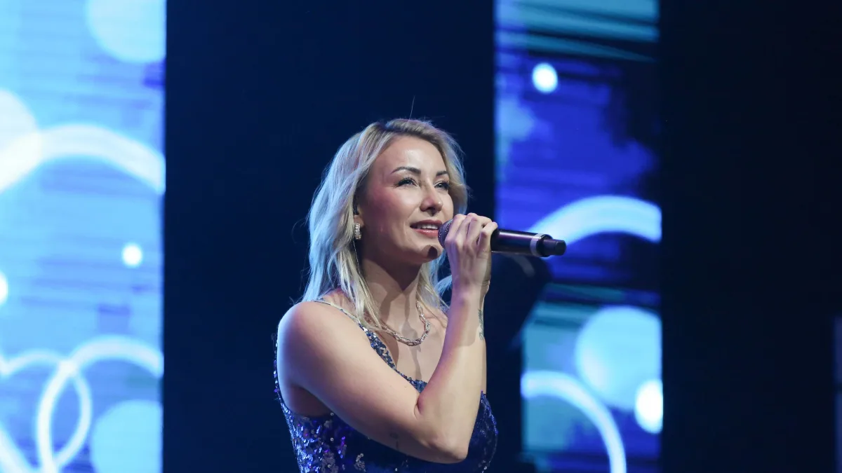 anna-carina woitschack heiß hot sexy freizügig outfit