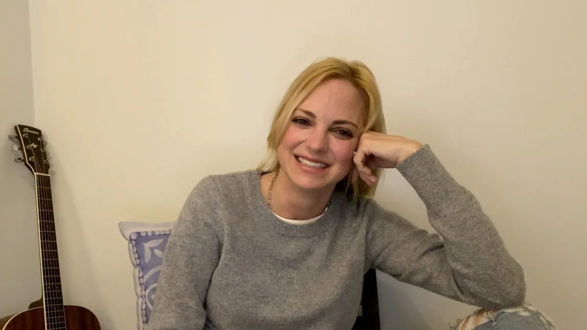 anna faris heute verändert look haare