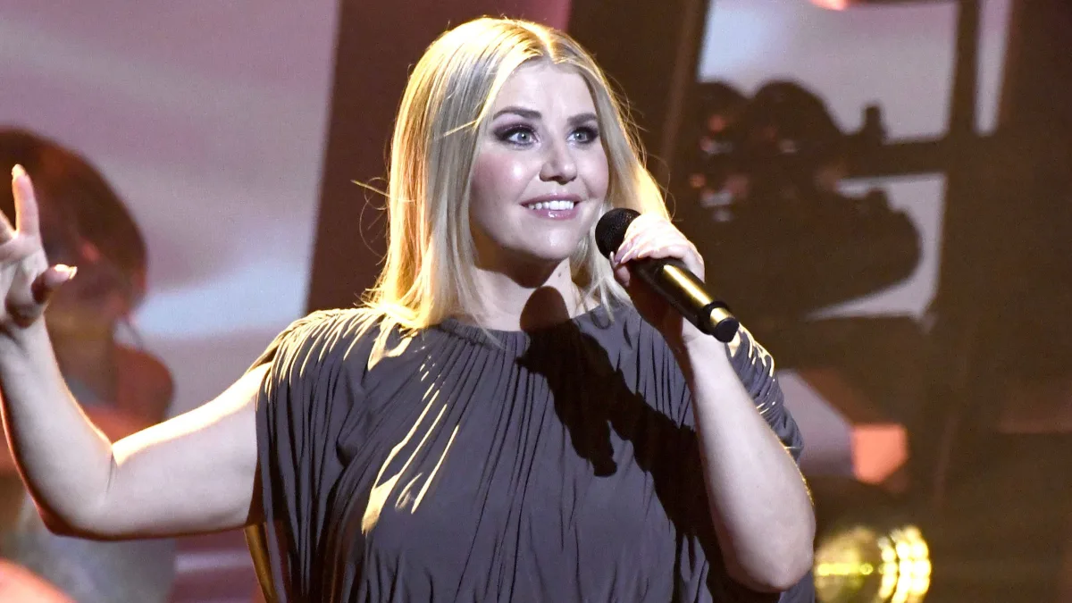 beatrice egli look outfit auftritt