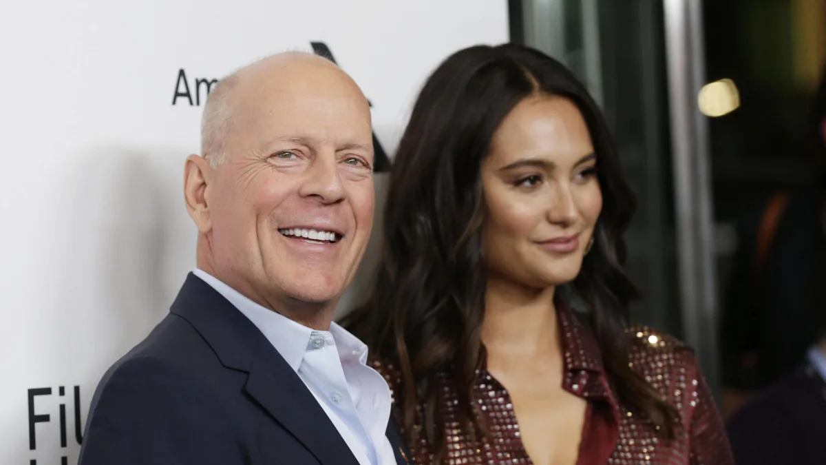 Emma Heming Willis klärt Bruce Willis' Zustand auf.