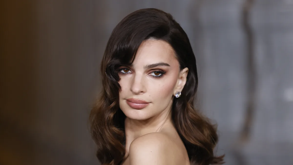 Emily Ratajkowski