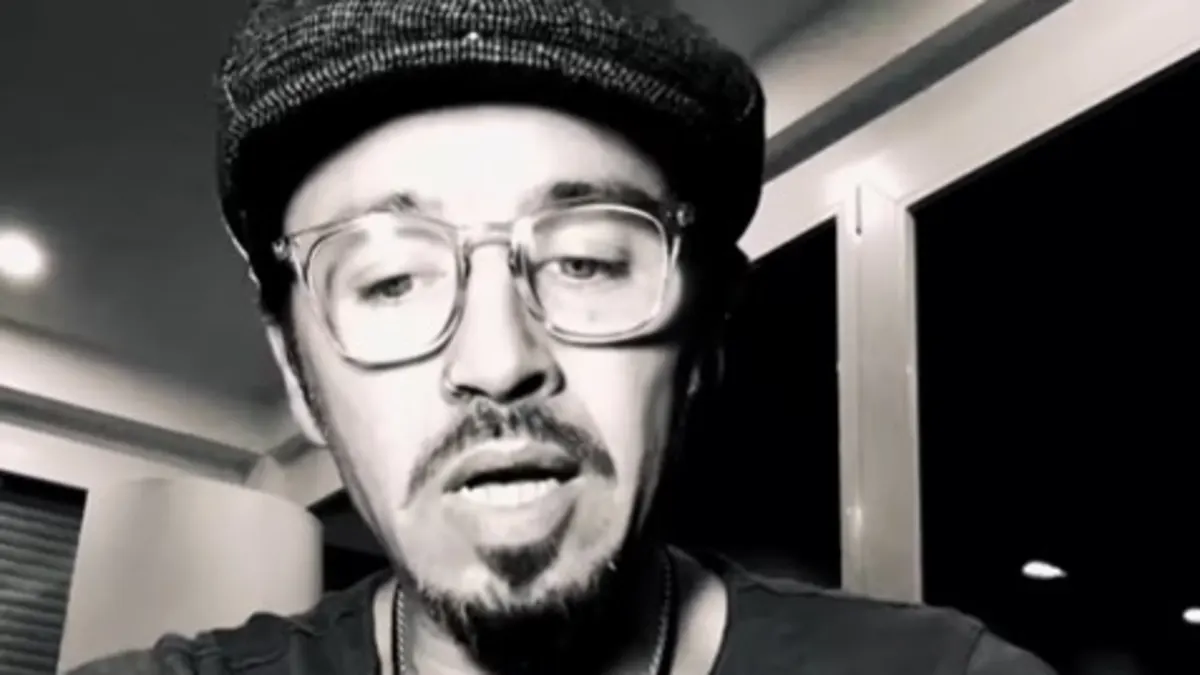 Gil Ofarim meldet sich mit emotionalem Video