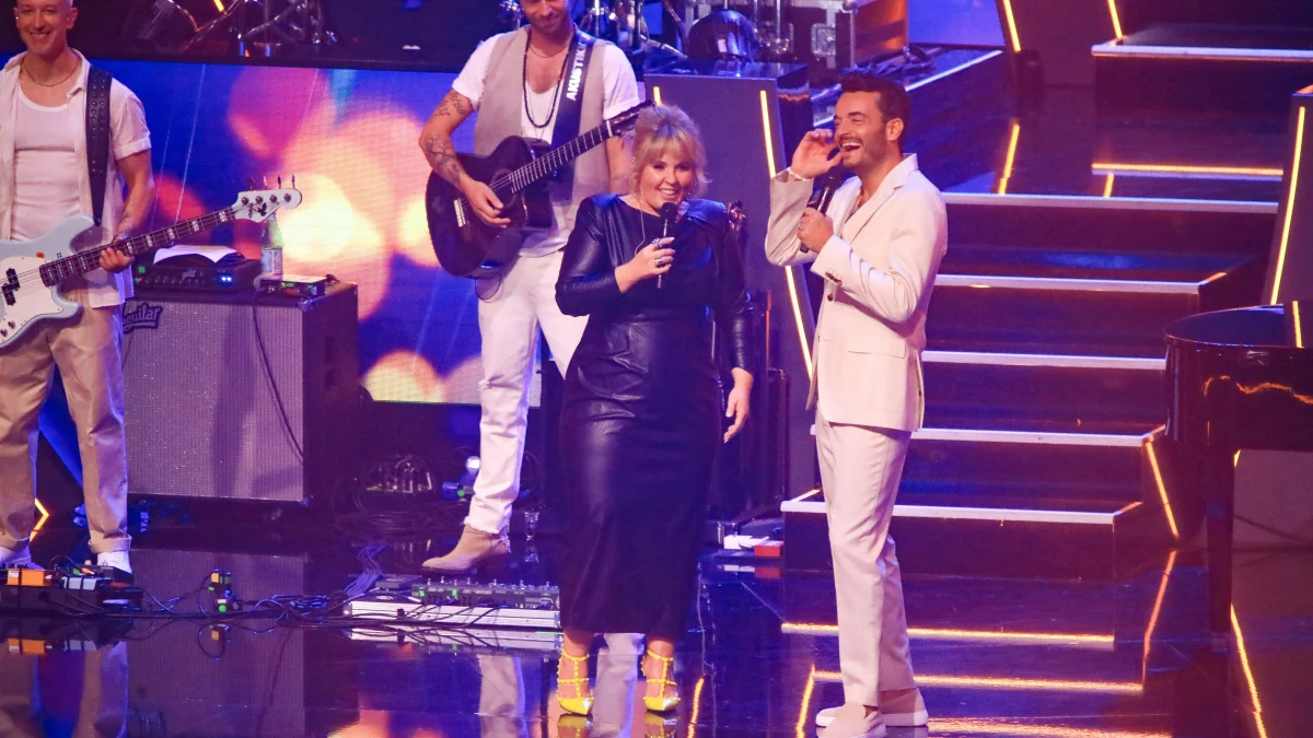 Maite Kelly bringt Giovanni Zarrella in Verlegenheit.