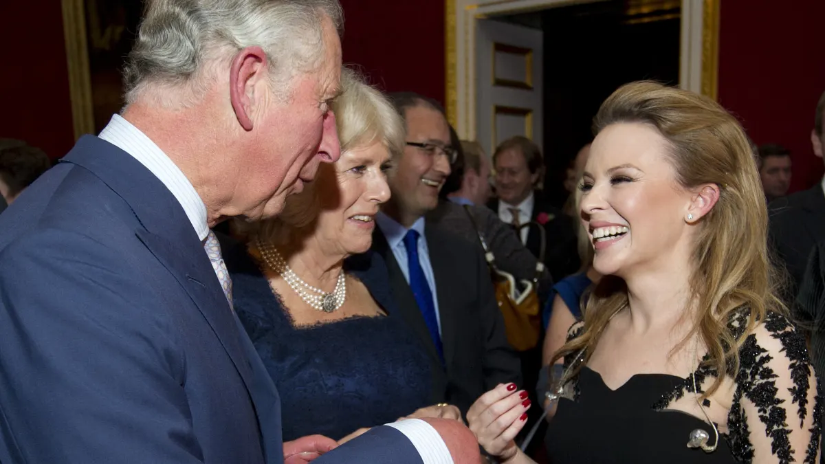 König Charles und Kylie Minogue