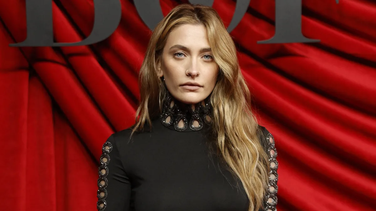 paris jackson heiß sexy freizügig beine look haut