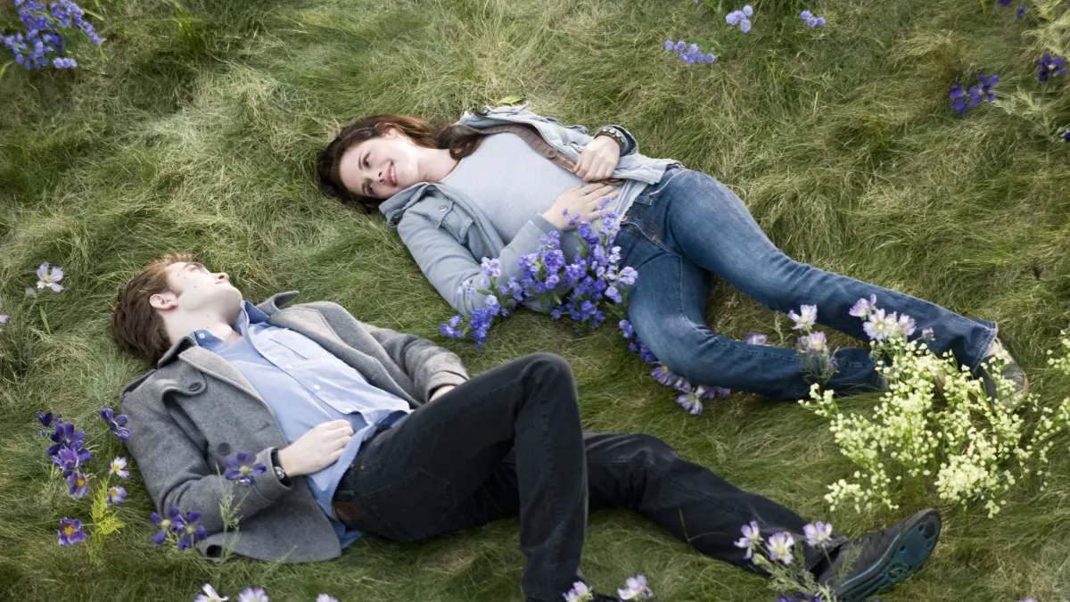 Robert Pattinson und Kristen Stewart in „Eclipse – Biss zum Abendrot“