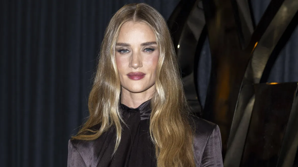 rosie huntington whiteley heiß sexy freizügig strapse look