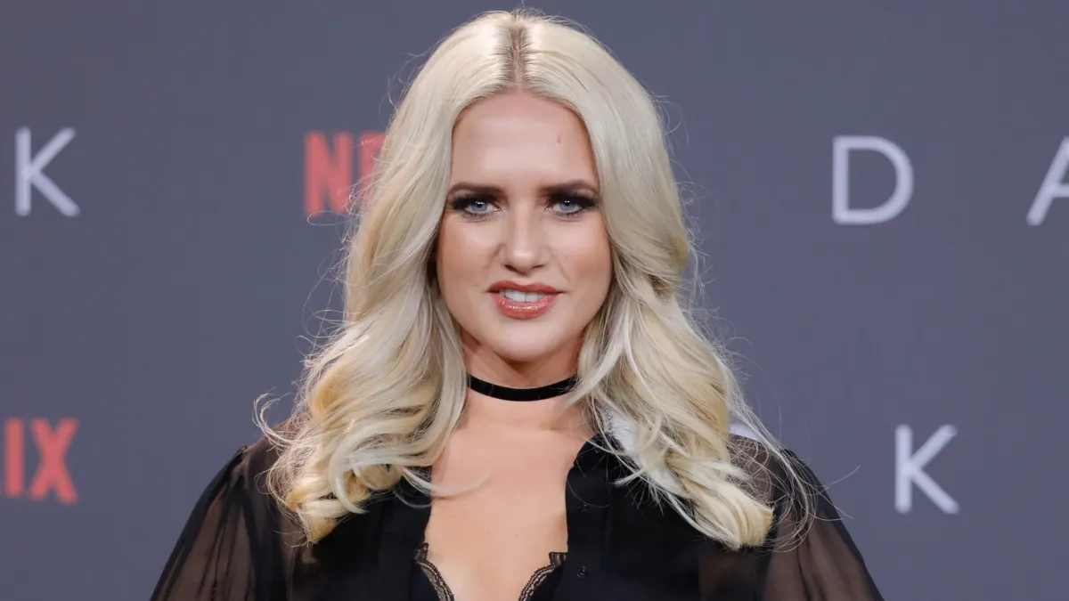 sarah knappik freund öffentlichkeit details