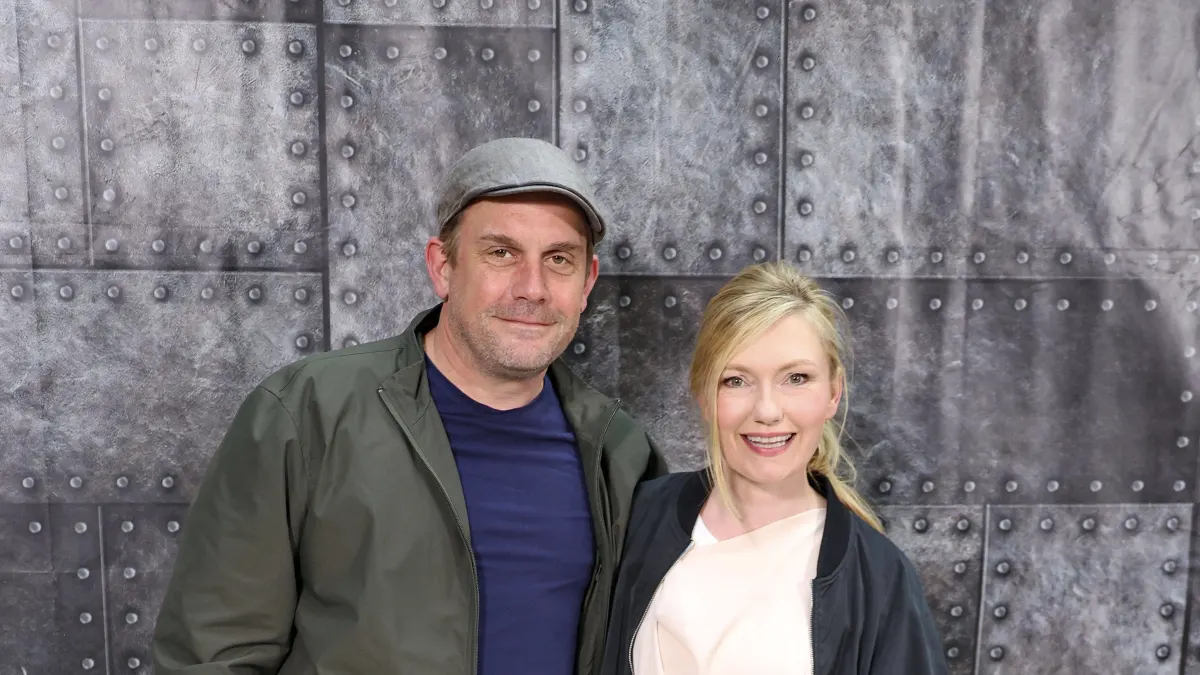 Sebastian Bezzel und Johanna Christine Gehlen
