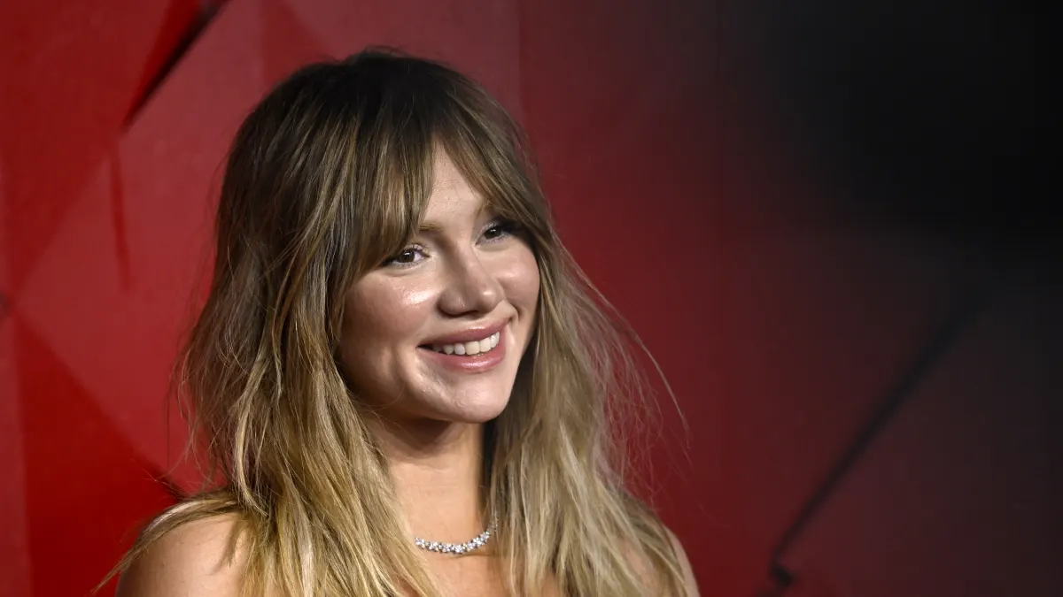 Suki Waterhouse 2023