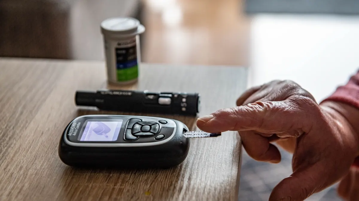 Fünf typische Anzeichen können auf einen unerkannten Typ‑2‑Diabetes hinweisen.