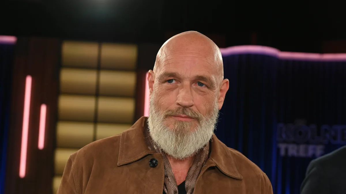 Torsten Sträter gibt Tumor-Diagnose bekannt.