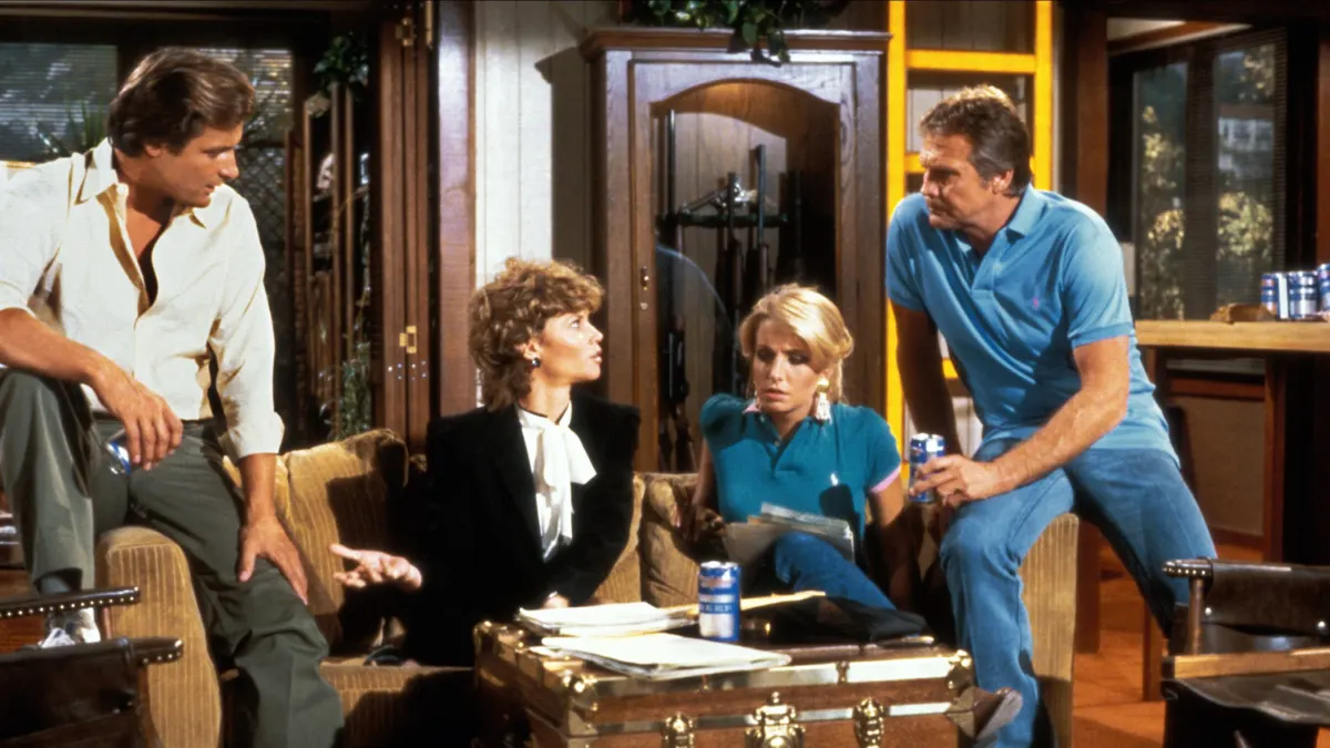 Douglas Barr, Markie Post, Heather Thomas und Lee Majors aus „Ein Colt für alle Fälle“