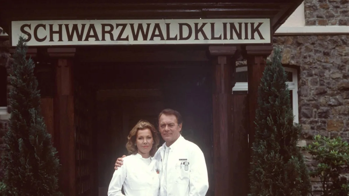 Gaby Dohm und Klausjürgen Wussow in der Serie Schwarzwaldklinik