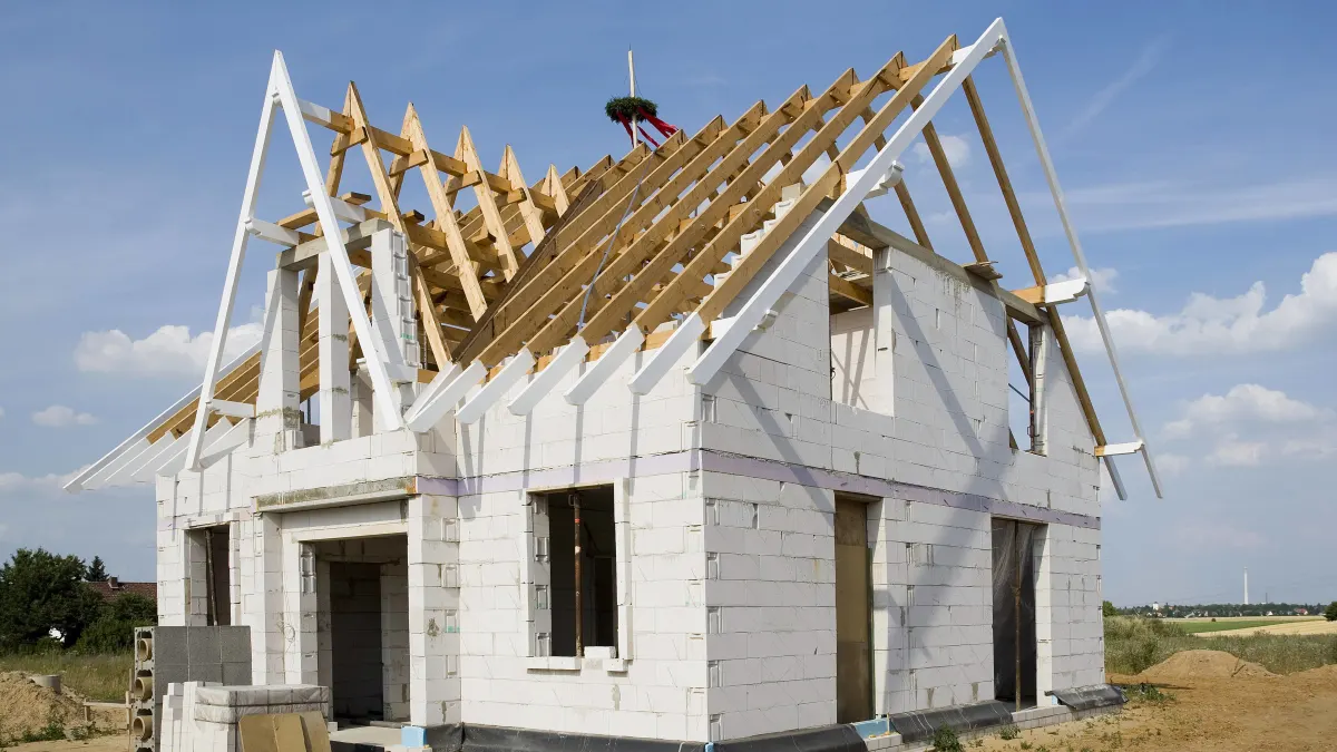 Bund, Länder, Kommunen und Kirchen unterstützen Hauskauf und Neubau.