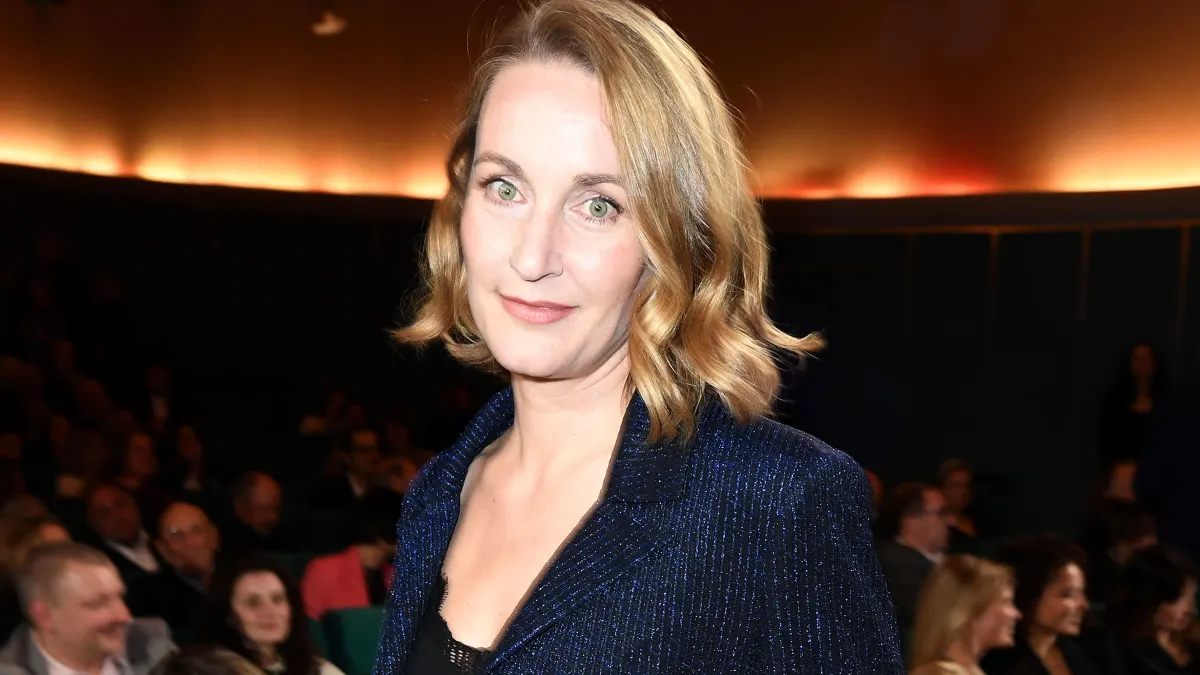 Christina Athenstädt spielt die Hauptrolle in „Die Heiland“.