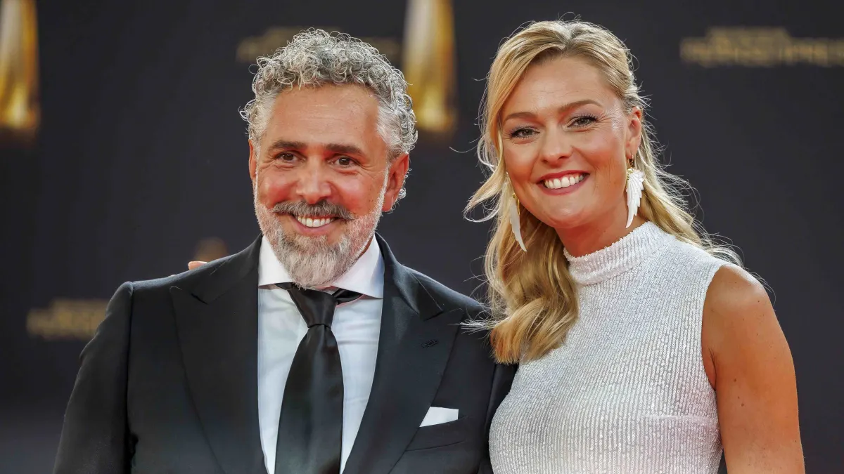 Roland Trettl und Miriam Höller sind zusammen glücklich.