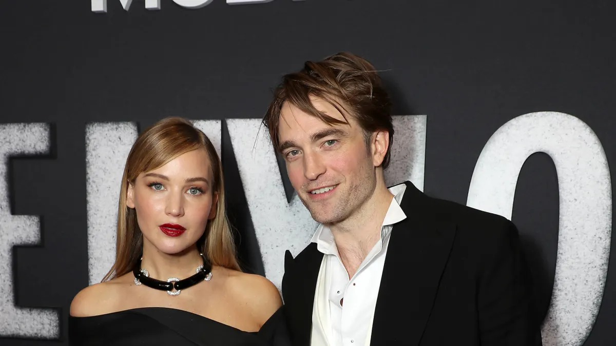 Jennifer Lawrence und Robert Pattinson bei der Premiere ihres Films „Die, My Love“