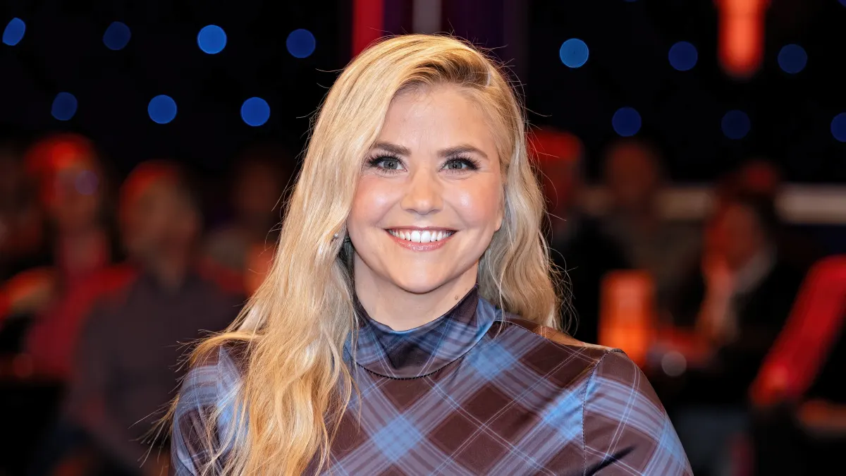 Beatrice Egli während der MDR-Talkshow „Riverboat“.