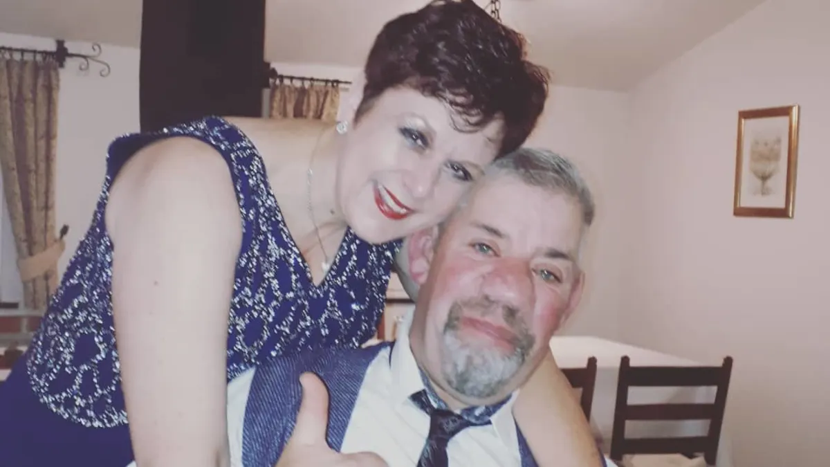 Iris Abel mit neuer Haarfarbe und Uwe Abel auf Instagram