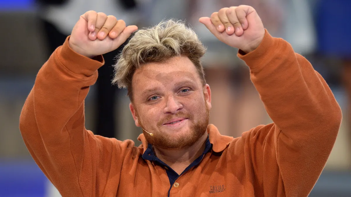 Menowin Fröhlich ist im Herbst 2018 zum fünften Mal Papa geworden