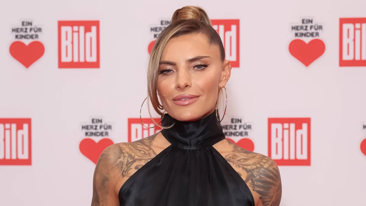 sophia thomalla look körper beine kleid