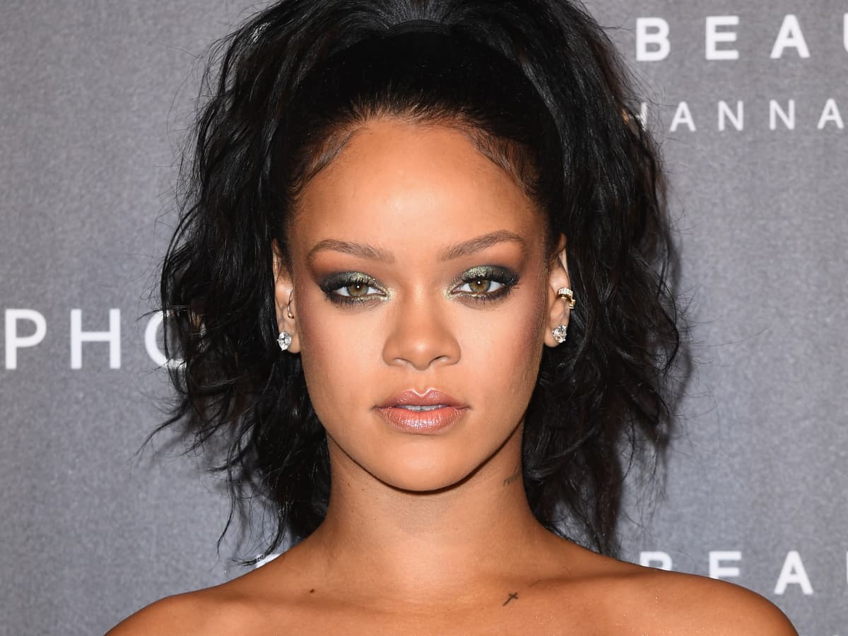 Rihannas Gewichtsschwankungen Haben Ihre Modelinie Beeinflusst