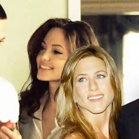 Brad Pitt und Jennifer Aniston,  Angelina Jolie und Brad Pitt in „Mr. & Mrs. Smith“