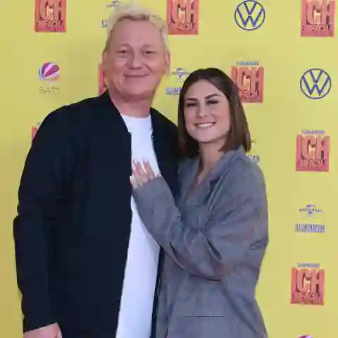 knossi lia mitrou social media internet star